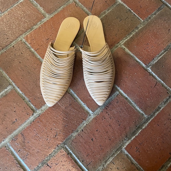 Tory Burch Sienna Flats 8 - Picture 7 of 7